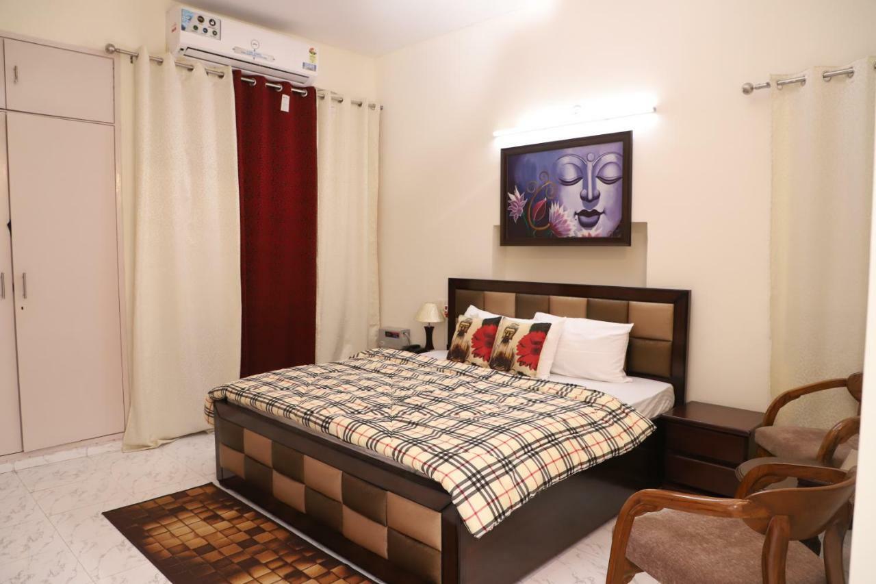Maplewood Guest House, Neeti Bagh, New Delhiit Is A Boutiqu Guest House - Room 5 Nova Deli Exterior foto