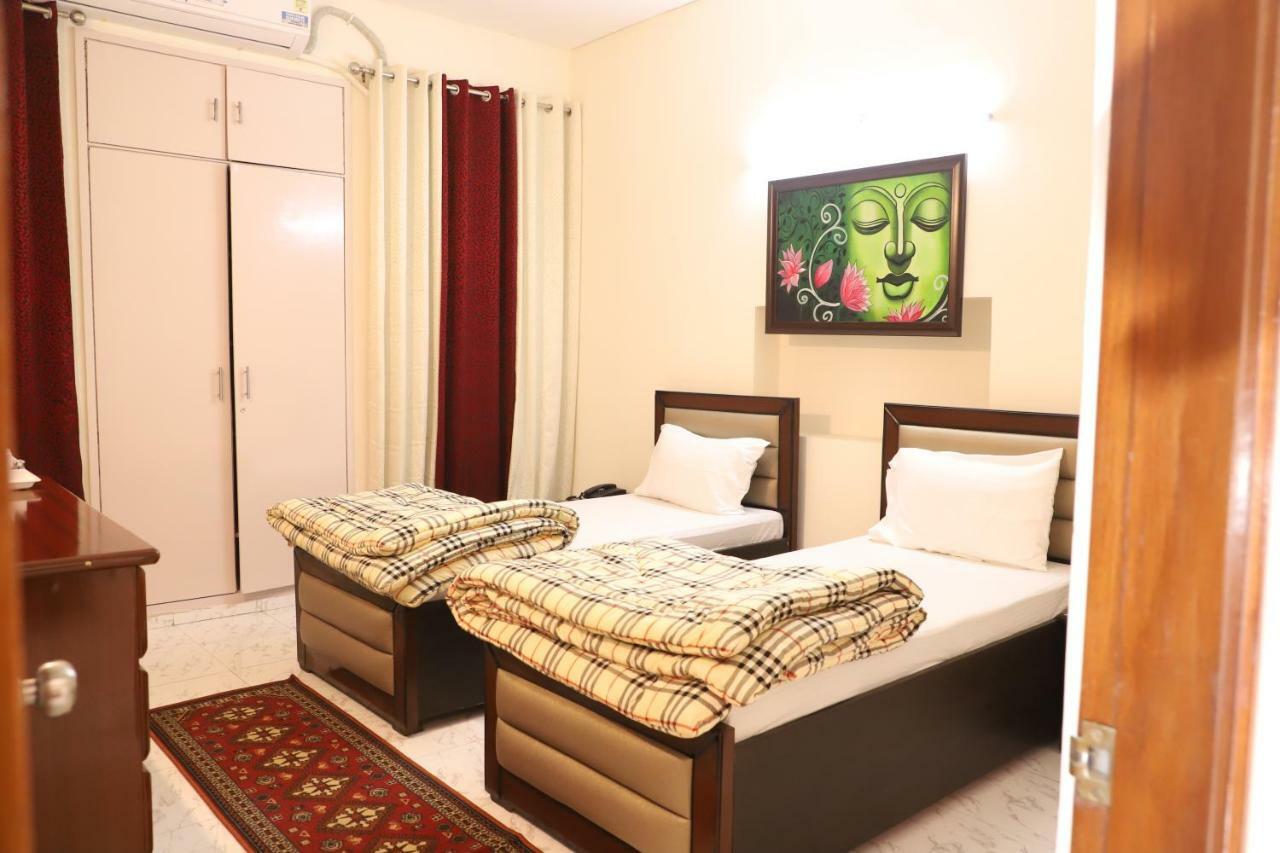 Maplewood Guest House, Neeti Bagh, New Delhiit Is A Boutiqu Guest House - Room 5 Nova Deli Exterior foto